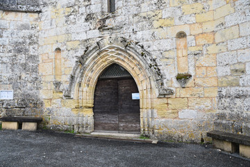 Fototapeta na wymiar Portail église de La Douze, Dordogne, Nouvelle-Aquitaine