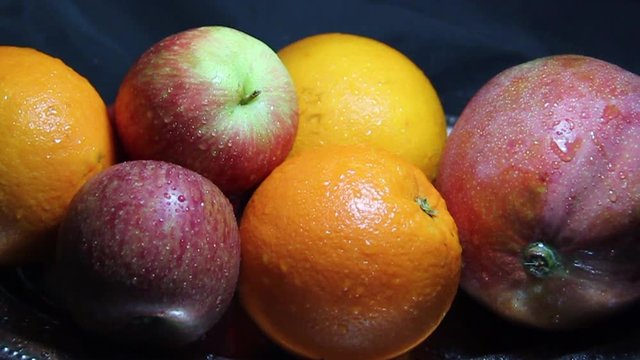Futas frescas em luz e sombra