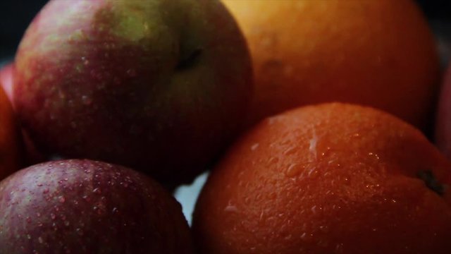 Futas frescas em luz e sombra