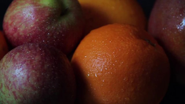 Futas frescas em luz e sombra