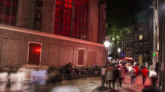 "4K Red Light District In Amsterdam And De Oude Kerk"