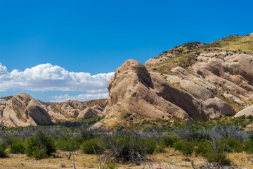 Fototapeta na wymiar View of Morman Rock in The Cajon Pass, California