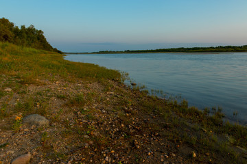 Fototapeta na wymiar sunset by the South Saskatchewan river