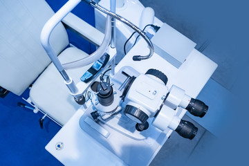 Demonstration of dental equipment. Carrying out operations under a microscope. The microscope at the workplace of the dentist. Sale of dental equipment. Dental treatment without pain.