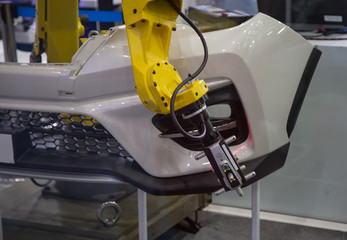 Automated robot cmm coordinate measuring machine scanning in automotive insustry