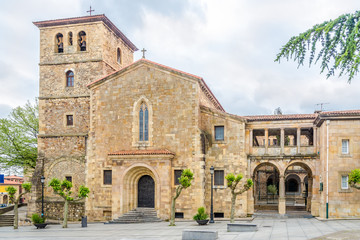 Fototapeta na wymiar View at the Church of San Nicolas del Bari in Oviedo - Spain