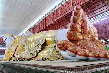 Reclining buddha  Naung Daw Gyi Mya that famous tourist attraction in Bago, Myanmar.