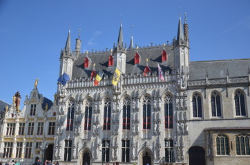 Fototapeta na wymiar Grand Place de Bruges - palais provincial