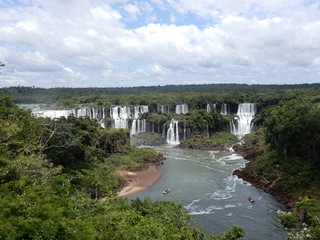 Fototapeta na wymiar Igazu falls Argentina Brazil