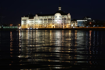Fototapeta na wymiar Sankt-Peterburg architecture