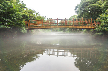 Fototapeta na wymiar Misty Korean Bridge