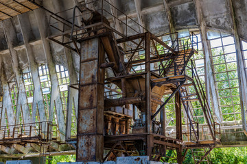 Urban exploration in an abandoned superphosphates factory