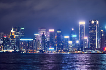 Fototapeta premium Panoramę Hongkongu w nocy
