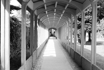 Black and white string tunnel