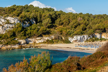 Fototapeta na wymiar Strand Urlaub an der Cala Romantica Mallorca im Sommer 