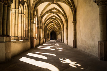 Arcade du monastère