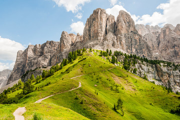 Grödner Joch, Sellagruppe, Sellastock, Sellamassiv, Dolomiten, Passhöhe, Wanderweg, Alpinismus,  Südtirol, Trentino, Sommer, Italien
