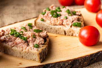 bread with lard and pate