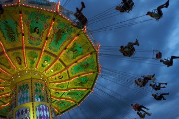 Karussell Kettenkarussell Amusement