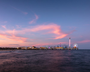 Fototapeta premium Amusement park on the pier