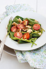 Ensalada de espinaca y tomate 