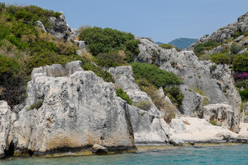 Fototapeta na wymiar ruins of the ancient city of Kekova on the shore.