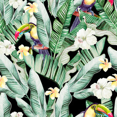 Beautiful watercolor seamless pattern with tropical leaves and banana leaves, tukan birds and hibiscus flowers. 