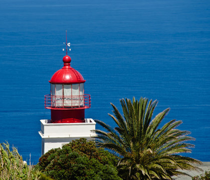 Einmalige Aussicht auf die Steilk&uuml;ste und den Leuchtturm von Ponta do Pargo, Madeira, Portugal, Europa