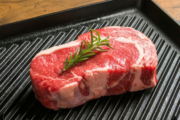 高級グリルステーキ Thick cut luxury fresh beef steak
