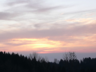 Sonnenuntergang &ndash; mystisch und bedrohlich.