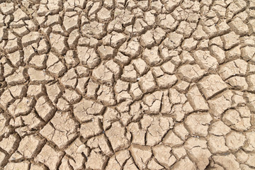 Drought of water sources. The impact of rain does not fall seasonally. Reservoir condition for drought consumption.