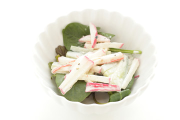 Radish and sesame mayonnaise salad