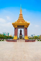 Fototapeta na wymiar King Father Sihanouk monument, Phnom Penh