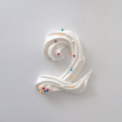 White edible figure 