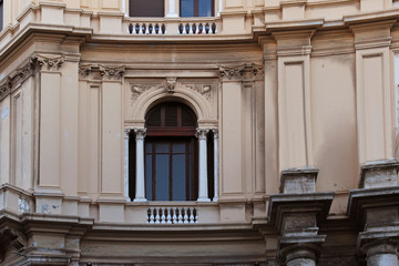 Fototapeta na wymiar Old Italian architecture