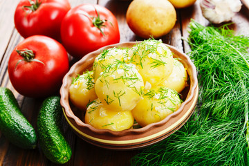 Boiled potatoes with dill