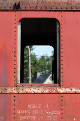 D'une fenêtre à l'autre du wagon