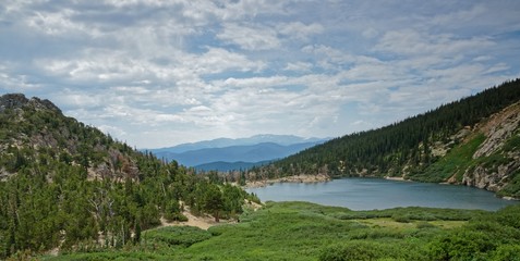 Naklejka na ściany i meble view over St. Mary`s lake near Georgetown in Colorado