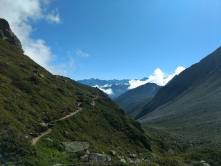 Obraz premium Variante des Grands du Dessus lors du Tour du Mont Blanc, Suisse