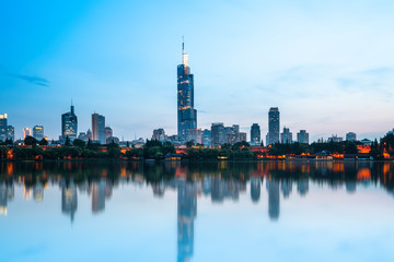 Naklejka premium Xuanwu Lake and Skyline of Urban Architecture in Nanjing..