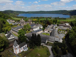 Abtei Maria Laach, Panorama-Flugaufnahme