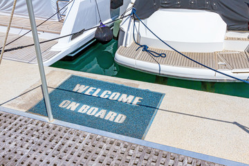 Motor Yacht With Mat 