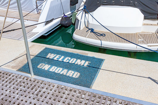 Motor Yacht With Mat "Welcome On Board"