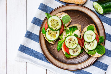 Tasty sandwiches with vegetables