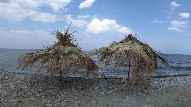 parasole na plaży