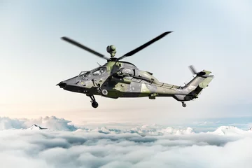 Zelfklevend Fotobehang Helikopter Duitse militaire bewapende aanvalshelikopter tijdens de vlucht
