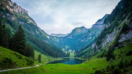 Fototapeta na wymiar Beautiful mountain lake in the Swiss Alps - very romantic