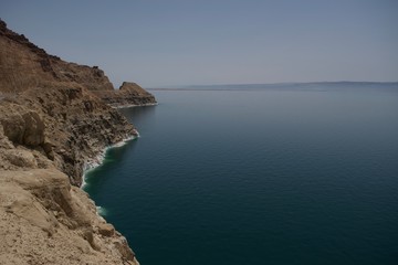 Fototapeta na wymiar Dead Sea Cliffs