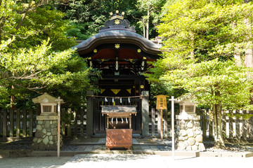 (神奈川県ｰ風景)緑の中に佇む白旗神社３
