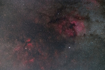 デネブ周辺の散光星雲